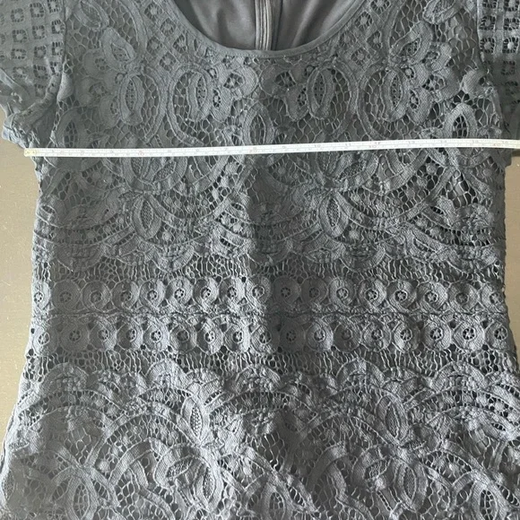 Ann Taylor Black Lace Detail Top in size medium - Picture 7 of 10